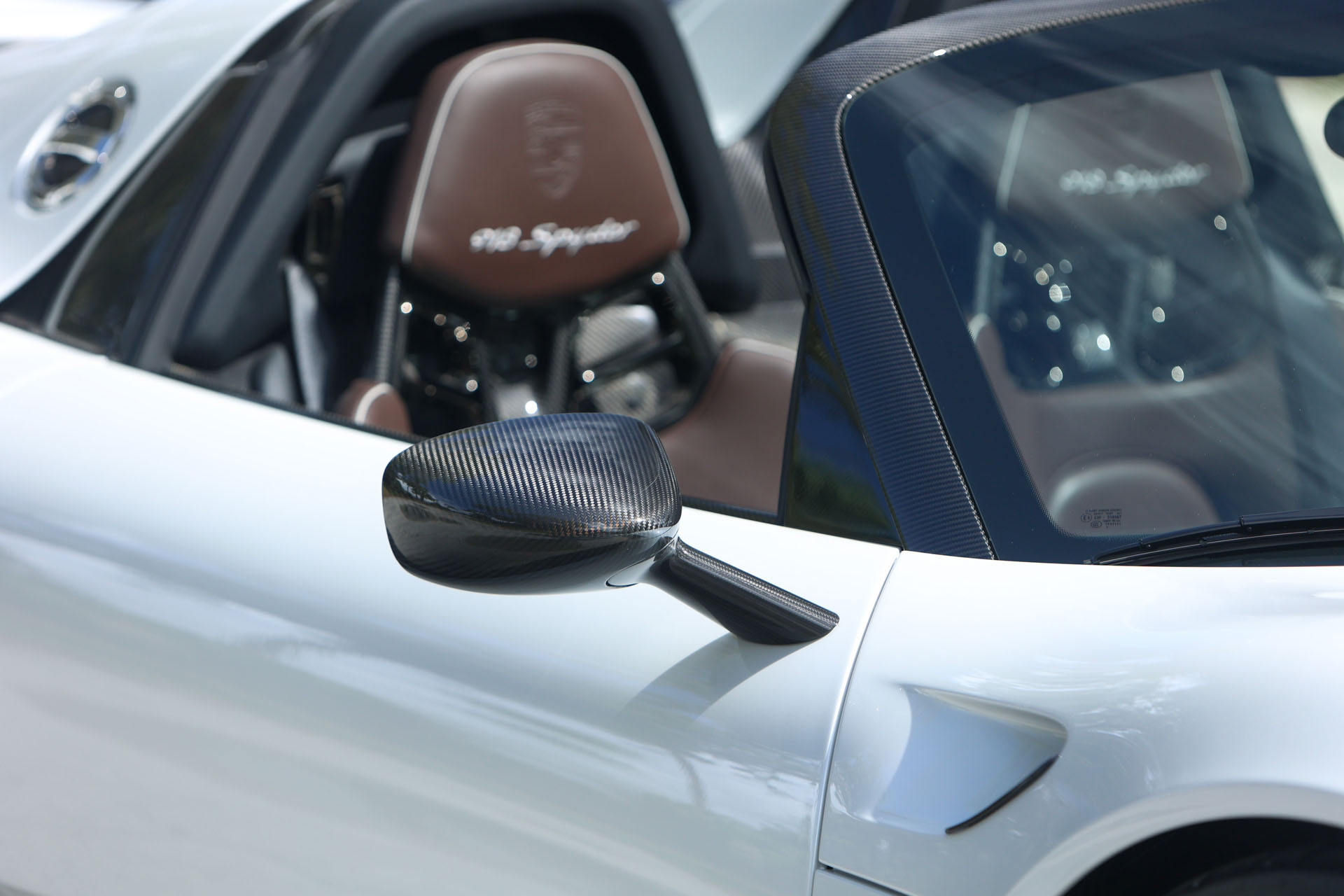 2015 Porsche 918 Spyder Weissach