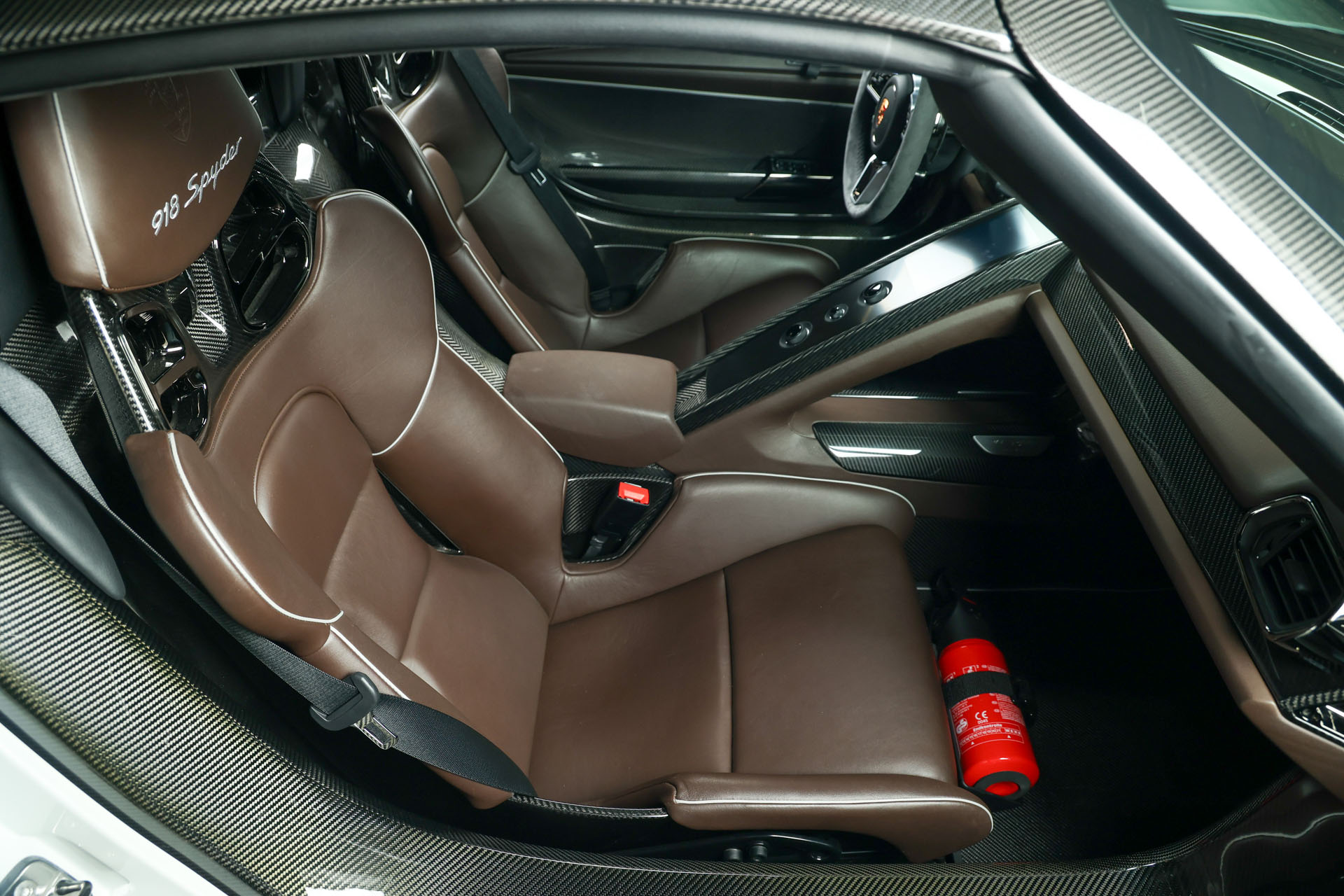 2015 Porsche 918 Spyder Weissach