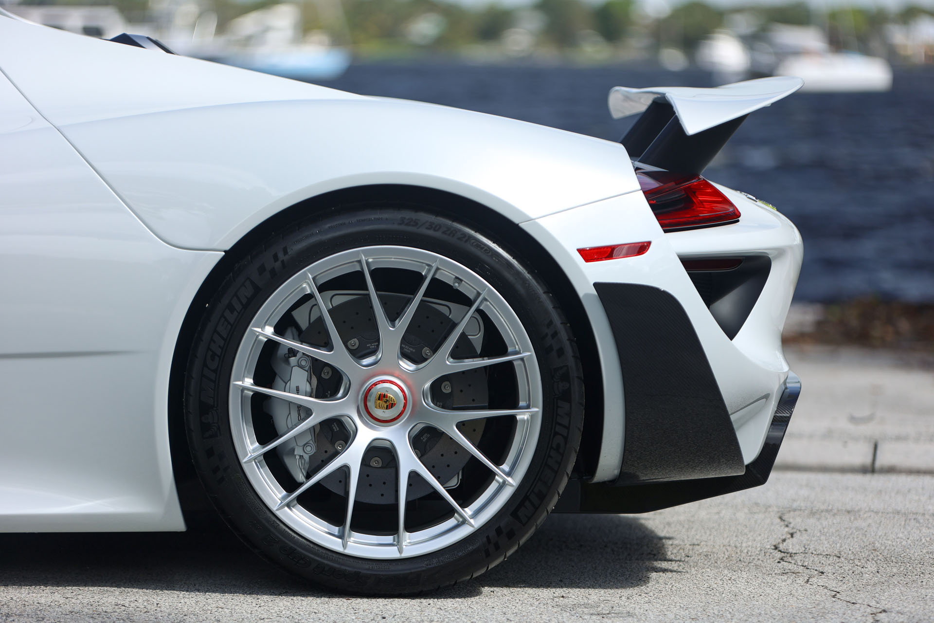 2015 Porsche 918 Spyder Weissach