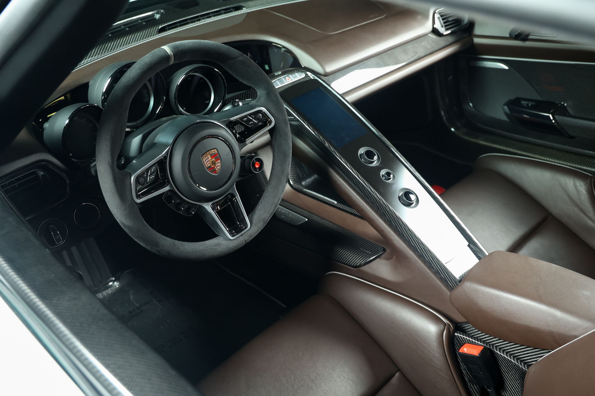2015 Porsche 918 Spyder Weissach