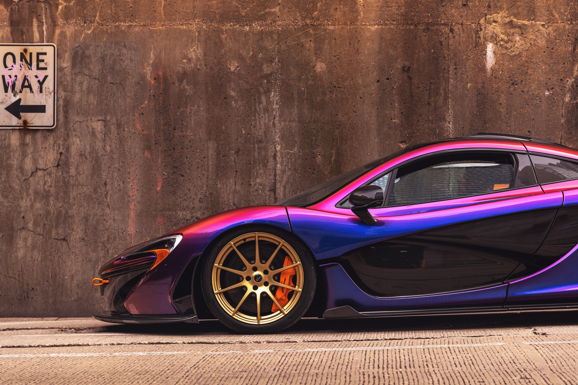 2015 McLaren P1