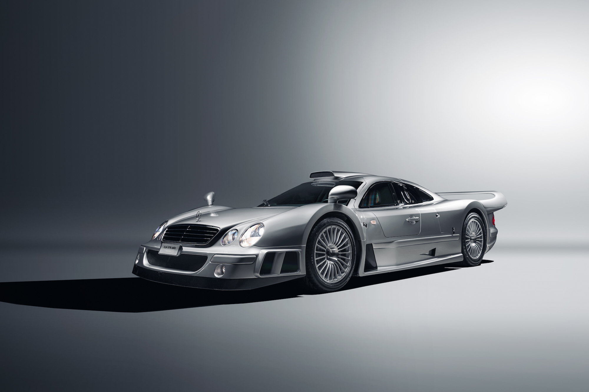 【新品】 Mercedes CLK-GTR Extraordinarily Rare Mercedes-Benz CLK GTR enters auction