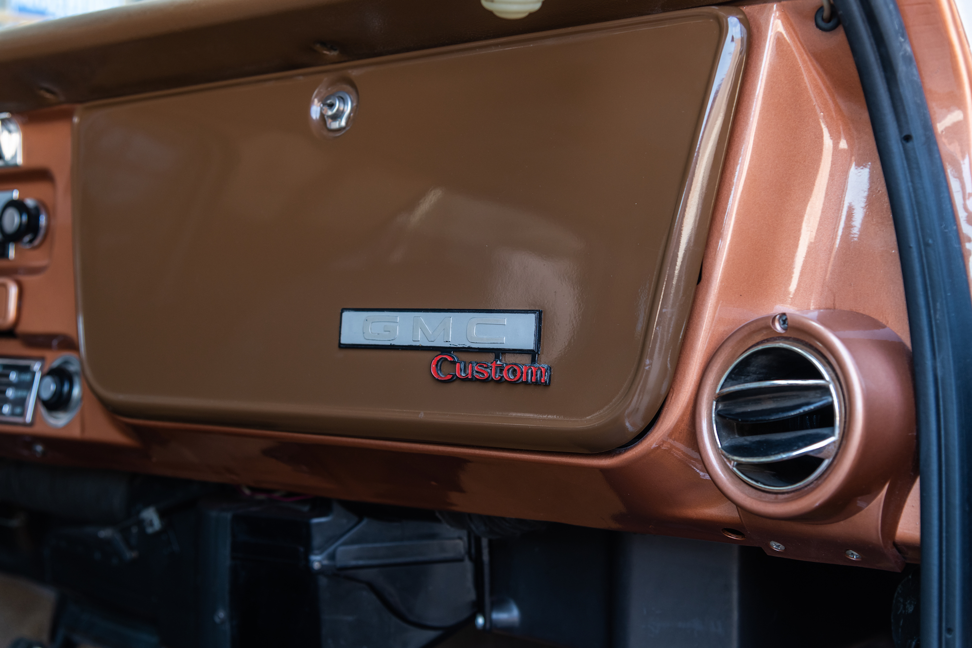 1970 GMC K2500 Sierra Grande Custom 4-Speed Crew Cab Conversion