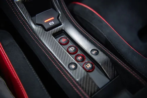 2016 McLaren 675LT