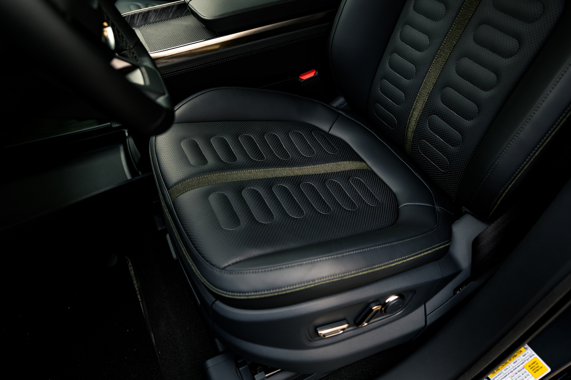 2022 Rivian R1T Launch Edition