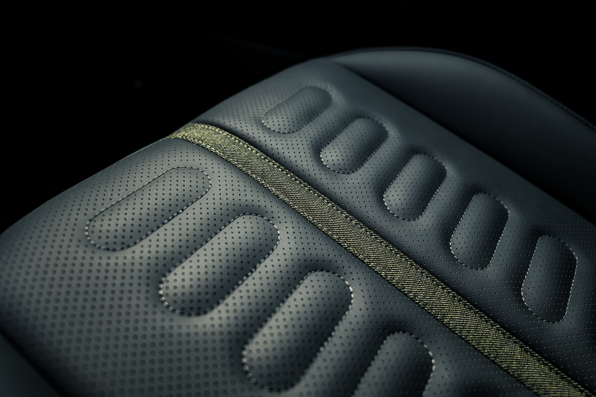 2022 Rivian R1T Launch Edition