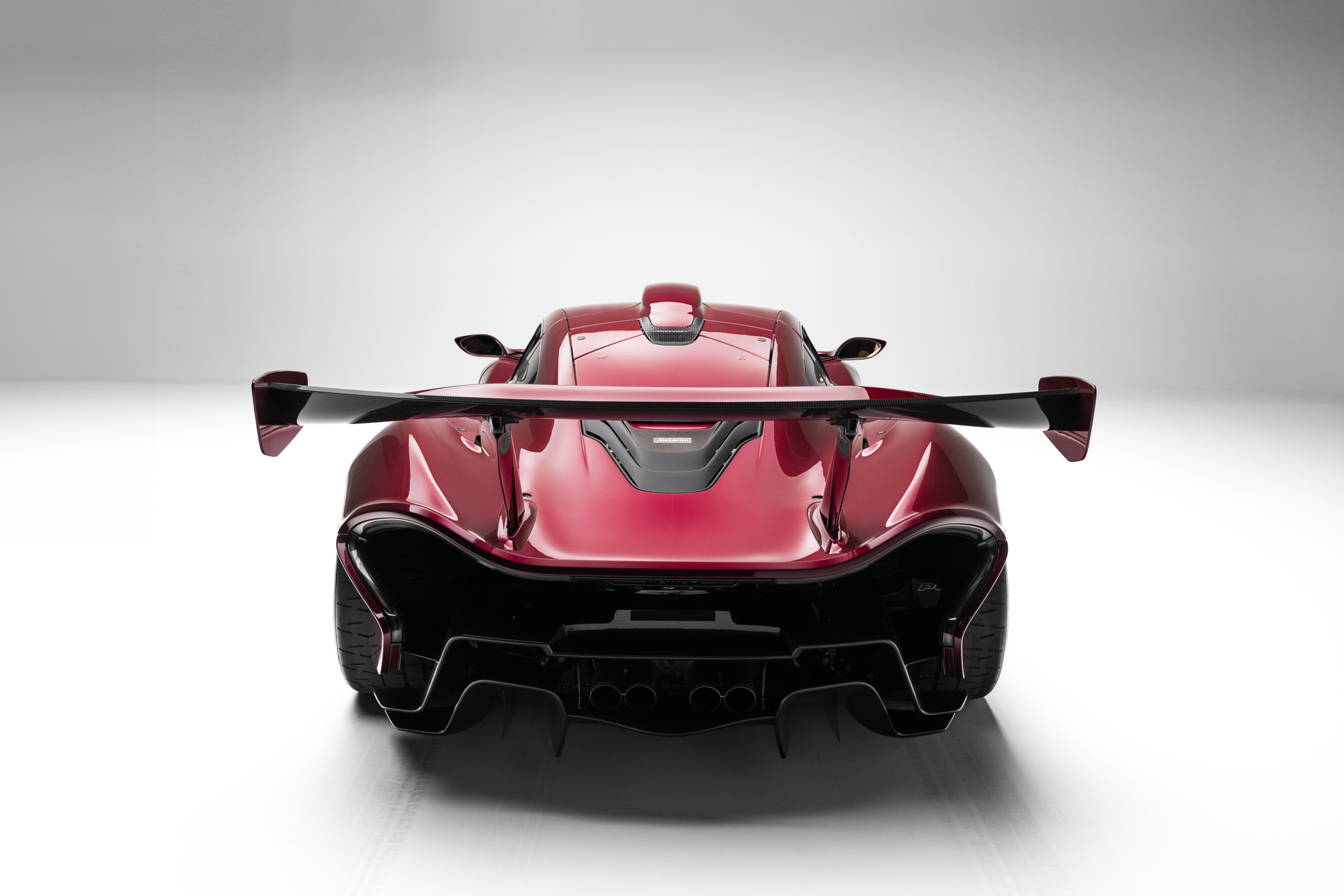 2016 McLaren P1 GT-4